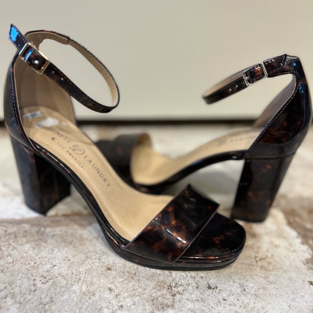 Tortoise shell chunky heels size 7